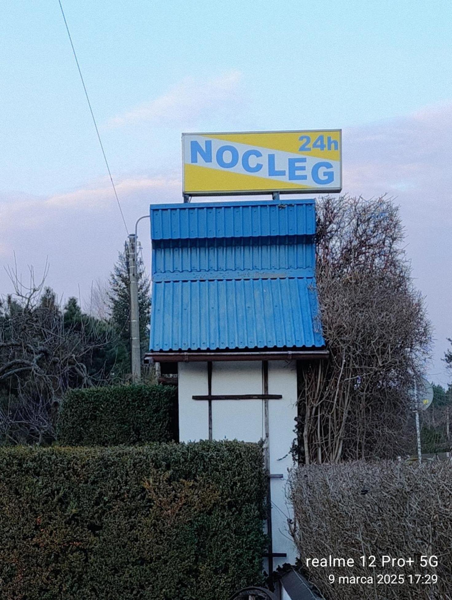 Uslugi Noclegowe I Gastronomiczne Dla Ludnosci Robert Mielcarek Kobyla Góra Exterior foto